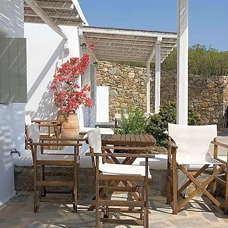 Yakinthos Hotel 3*